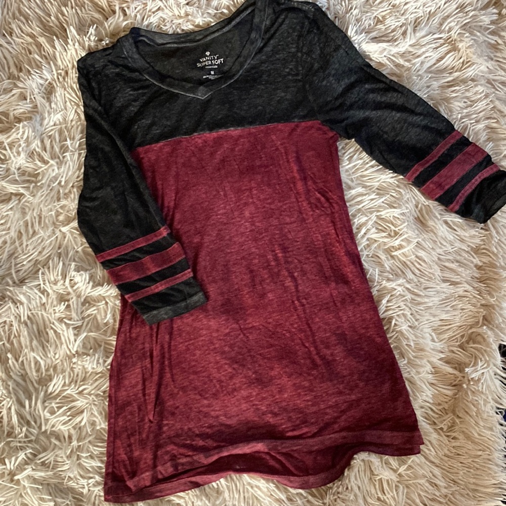 Vanity Black and Burgundy Colorblock V-Neck Tunic